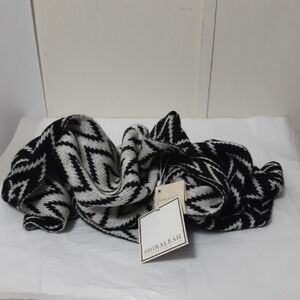 Shiraleah Monochrome Chevron Knit Infinity Scarf